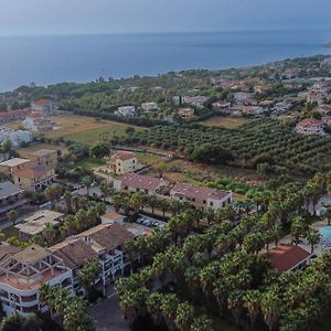 Prince Franklyn Hotel